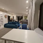 Apartment Airport Private Apartment, Advance Registration, No Reception, Self Check-in, Calm Environment, Non-smoking Guests Tuchomerice