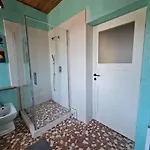 Airport Private Apartment, Advance Registration, No Reception, Self Check-in, Calm Environment, Non-smoking Guests Tuchomerice
