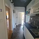 Airport Private Apartment, Advance Registration, No Reception, Self Check-in, Calm Environment, Non-smoking Guests Lejlighed
