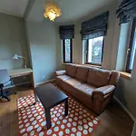 Airport Private Apartment, Advance Registration, No Reception, Self Check-in, Calm Environment, Non-smoking Guests Lejlighed