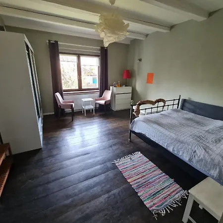 Appartement Airport Private Apartment, Advance Registration, No Reception, Self Check-in, Calm Environment, Non-smoking Guests