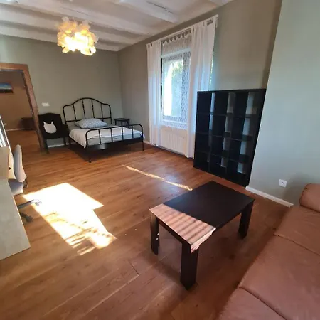 Airport Private Apartment, Advance Registration, No Reception, Self Check-in, Calm Environment, Non-smoking Guests *