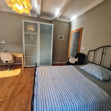 Apartment Airport Private Apartment, Advance Registration, No Reception, Self Check-in, Calm Environment, Non-smoking Guests Tuchomerice