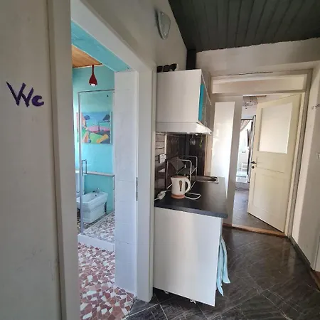 Airport Private Apartment, Advance Registration, No Reception, Self Check-in, Calm Environment, Non-smoking Guests *