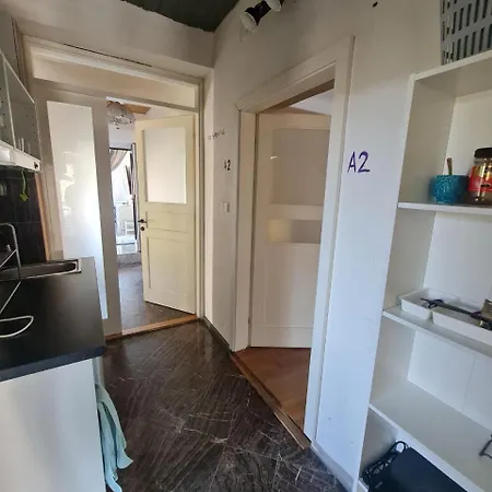 Airport Private Apartment, Advance Registration, No Reception, Self Check-in, Calm Environment, Non-smoking Guests Apartment *
