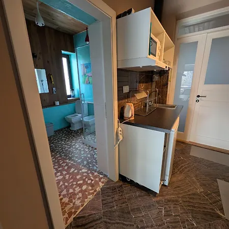 Airport Private Apartment, Advance Registration, No Reception, Self Check-in, Calm Environment, Non-smoking Guests