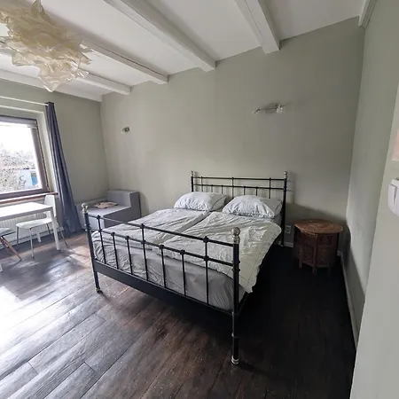 Airport Private Apartment, Advance Registration, No Reception, Self Check-in, Calm Environment, Non-smoking Guests Apartment *