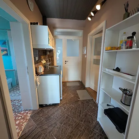 Airport Private Apartment, Advance Registration, No Reception, Self Check-in, Calm Environment, Non-smoking Guests