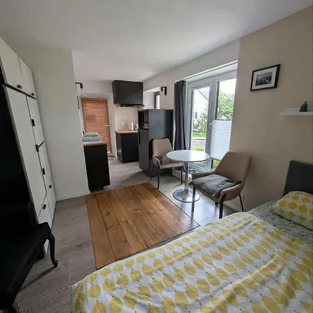 Airport Private Apartment, Advance Registration, No Reception, Self Check-in, Calm Environment, Non-smoking Guests Apartment *
