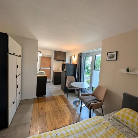 Airport Private Apartment, Advance Registration, No Reception, Self Check-in, Calm Environment, Non-smoking Guests Apartment
