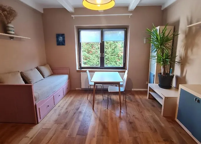 Airport Private Apartment, Advance Registration, No Reception, Self Check-in, Calm Environment, Non-smoking Guests Apartmán *