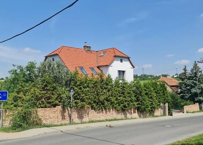 Airport Private Apartment, Advance Registration, No Reception, Self Check-in, Calm Environment, Non-smoking Guests *