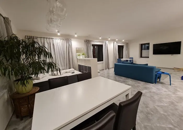 Airport Private Apartment, Advance Registration, No Reception, Self Check-in, Calm Environment, Non-smoking Guests *