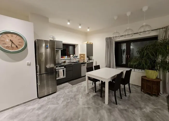 Appartement Airport Private Apartment, Advance Registration, No Reception, Self Check-in, Calm Environment, Non-smoking Guests Tuchomerice