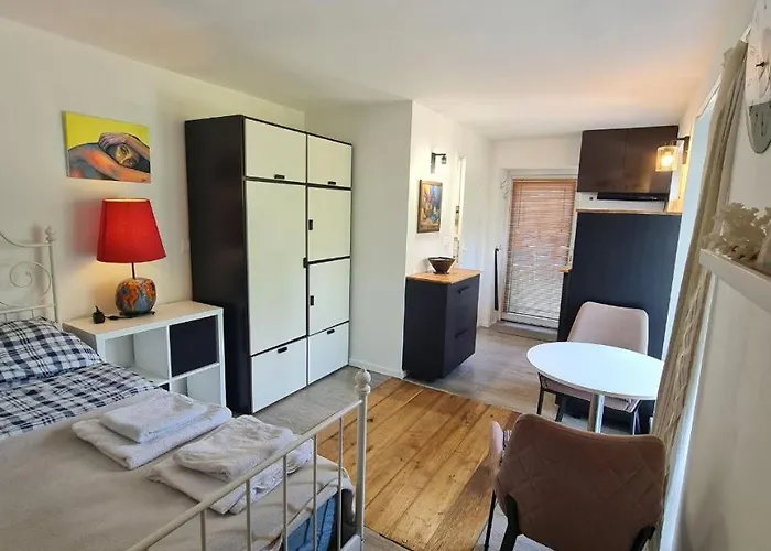 Airport Private Apartment, Advance Registration, No Reception, Self Check-in, Calm Environment, Non-smoking Guests