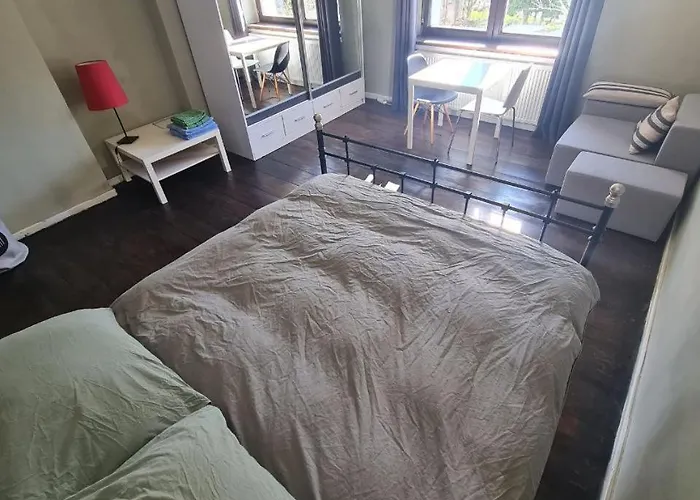 Appartement Airport Private Apartment, Advance Registration, No Reception, Self Check-in, Calm Environment, Non-smoking Guests *