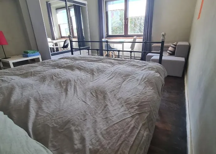 Apartmán Airport Private Apartment, Advance Registration, No Reception, Self Check-in, Calm Environment, Non-smoking Guests Tuchomerice