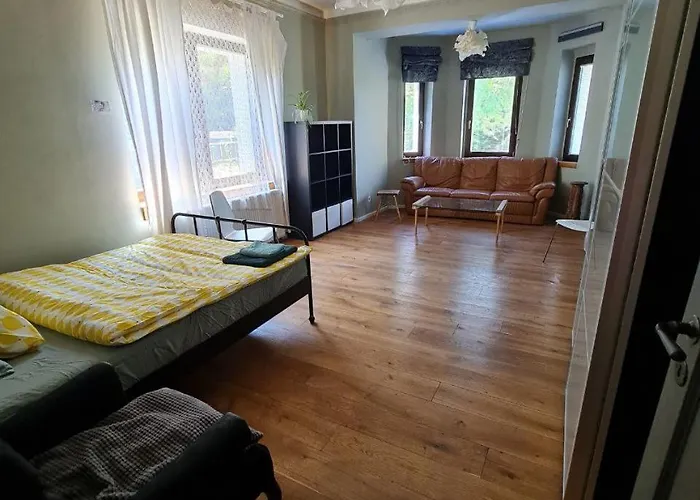 Airport Private Apartment, Advance Registration, No Reception, Self Check-in, Calm Environment, Non-smoking Guests *